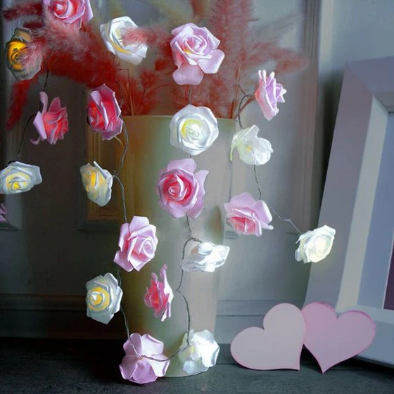 LED lanac romantične ruže 3 m