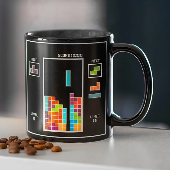 Čarobna šalica Tetris